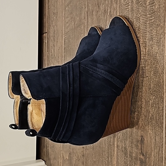 Journee Sabeena Collection Navy Boots sz 9 - Picture 4 of 7